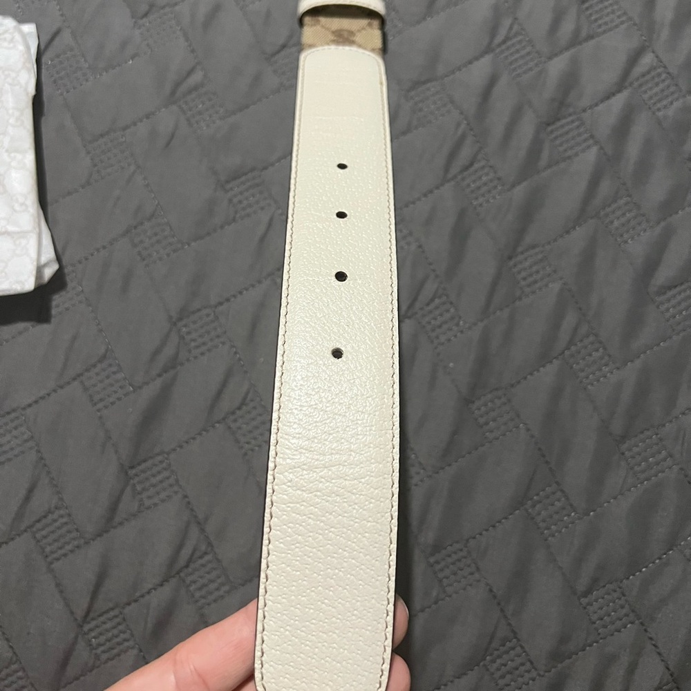 Great Condition. Authentic Reversible Vintage Gg … - image 6